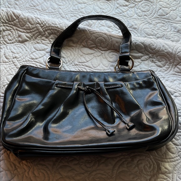 Handbags - Chic Black Women's Shoulder Bag